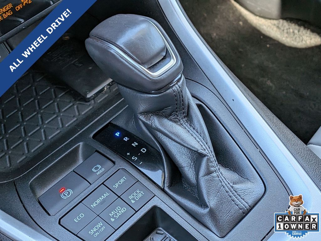 2021 Toyota RAV4 XLE Premium - Photo 23