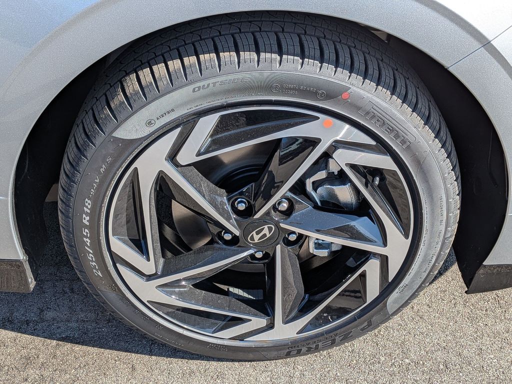 2026 Hyundai Sonata SEL - Photo 9