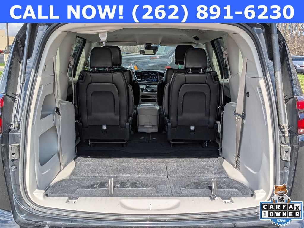 2024 Chrysler Pacifica Touring L - Photo 26