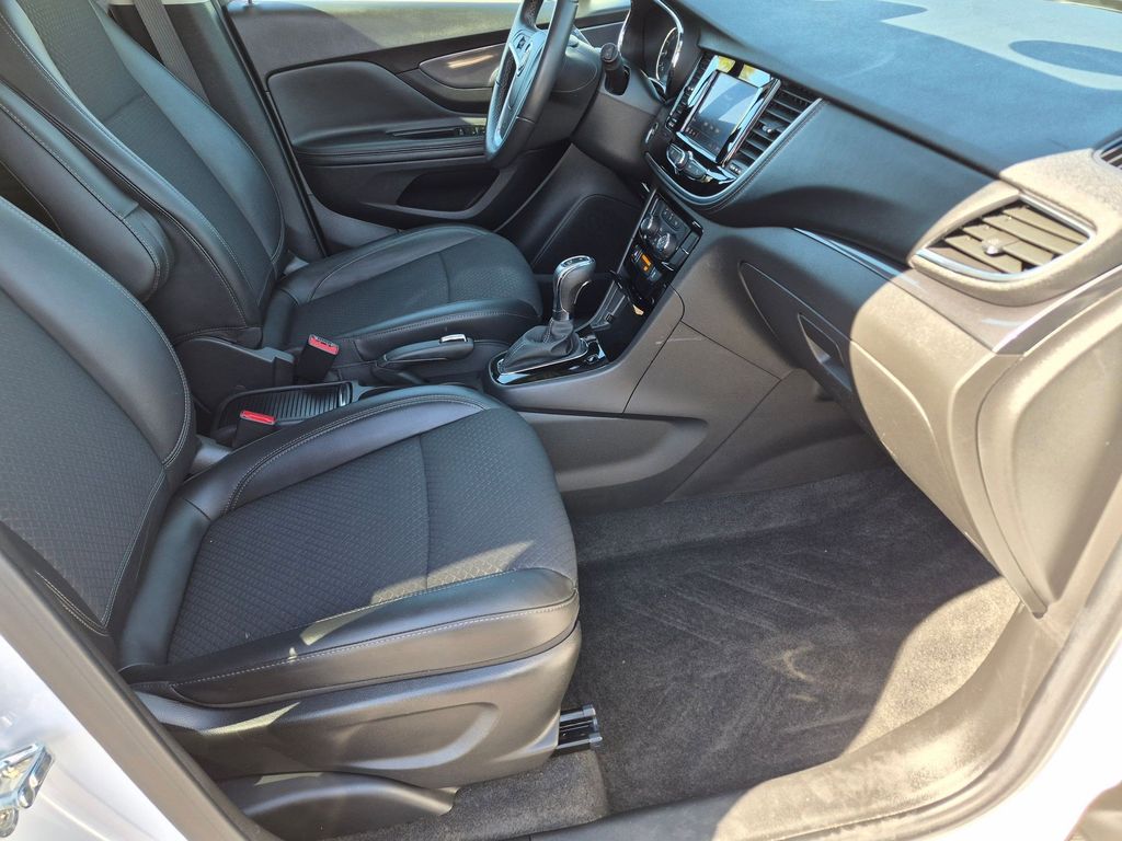 2022 Buick Encore Preferred - Photo 24