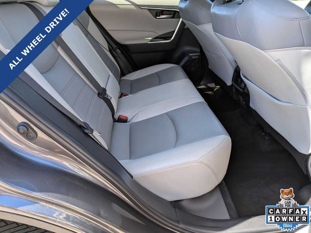2021 Toyota RAV4 XLE Premium - Photo 29