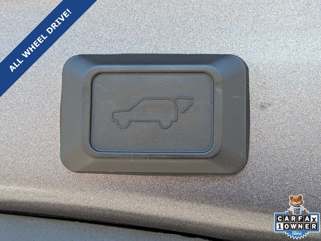 2021 Toyota RAV4 XLE Premium - Photo 28