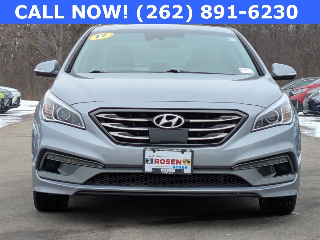 Used 2017 Hyundai Sonata Limited with VIN 5NPE34AF8HH496557 for sale in Kenosha, WI