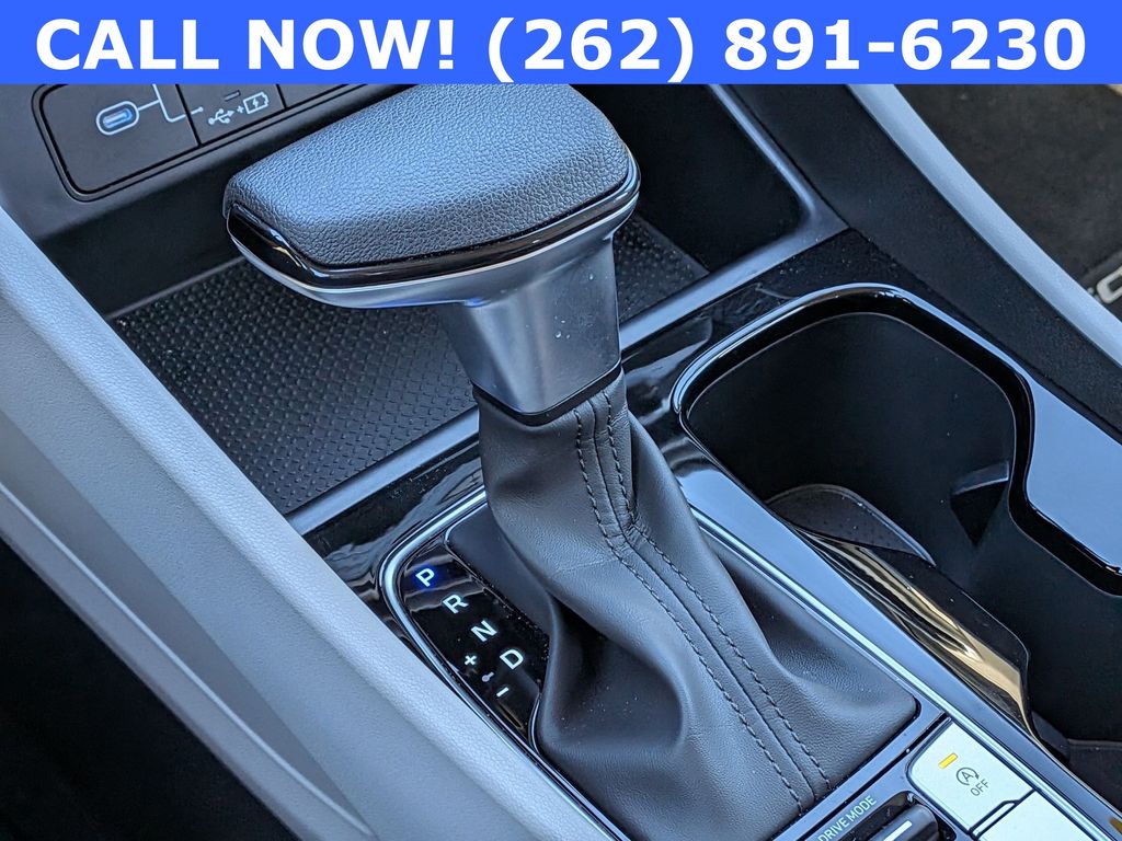 2025 Hyundai Tucson SE - Photo 21