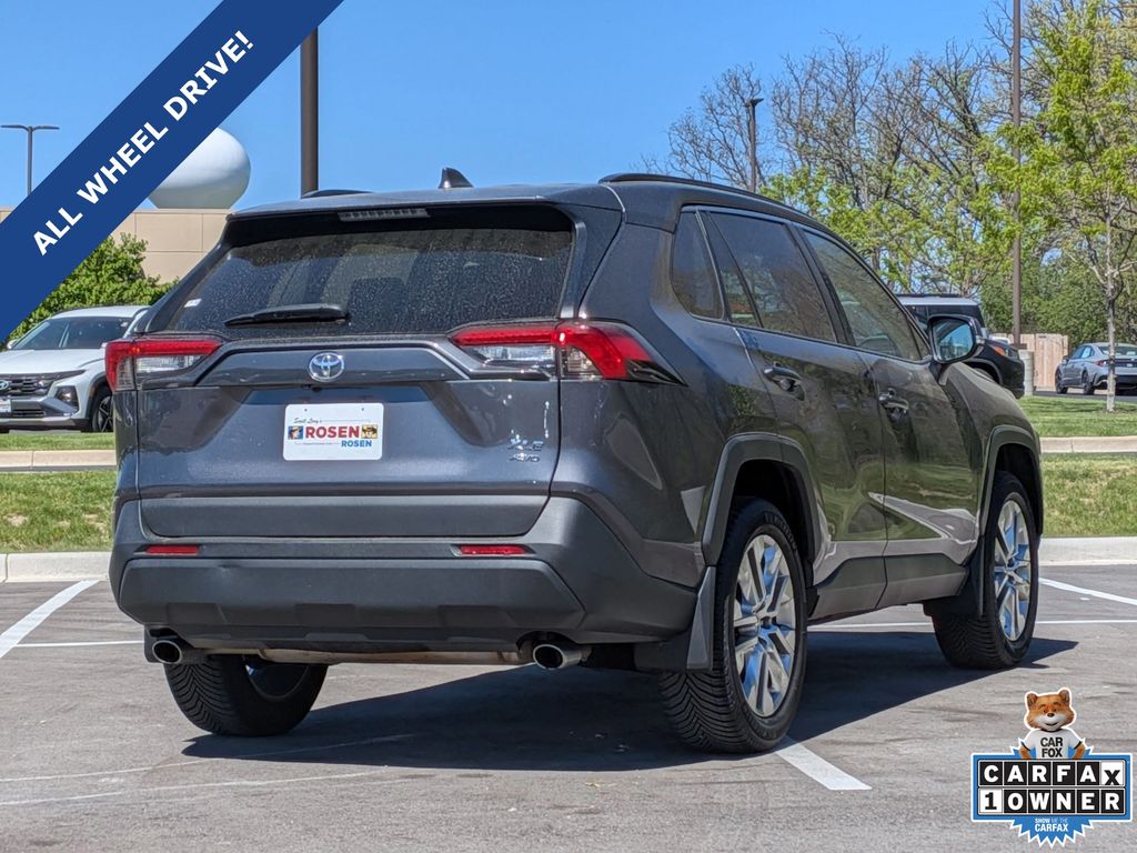 2021 Toyota RAV4 XLE Premium - Photo 7