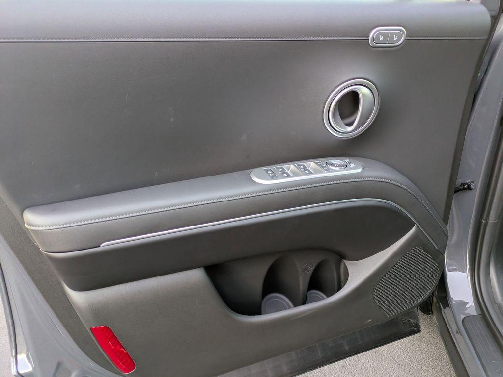 2026 Hyundai Palisade Limited - Photo 11