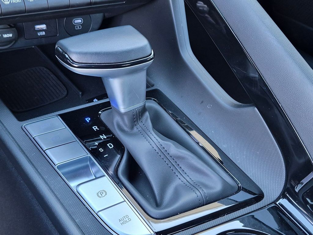 2025 Hyundai Elantra SEL - Photo 21