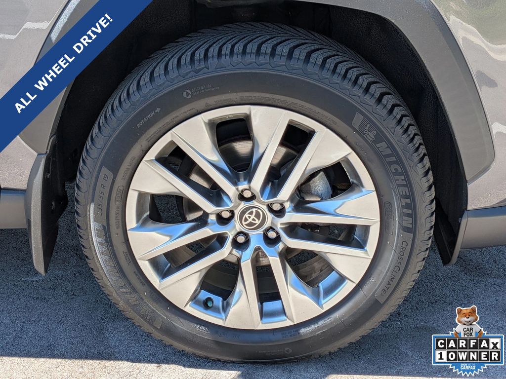 2021 Toyota RAV4 XLE Premium - Photo 9