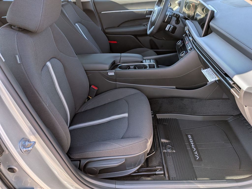 2026 Hyundai Sonata SEL - Photo 28