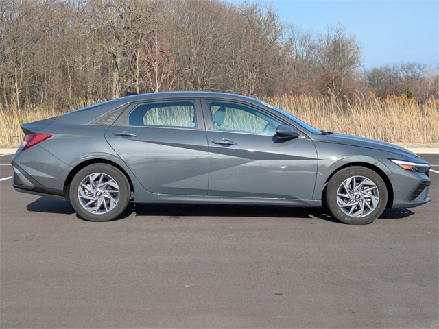 Certified 2024 Hyundai Elantra SEL with VIN KMHLM4DG0RU768904 for sale in Kenosha, WI
