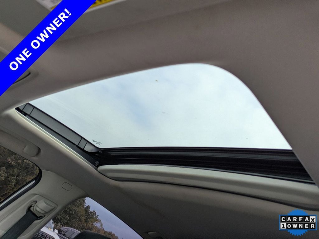 2024 Honda Civic Touring - Photo 12