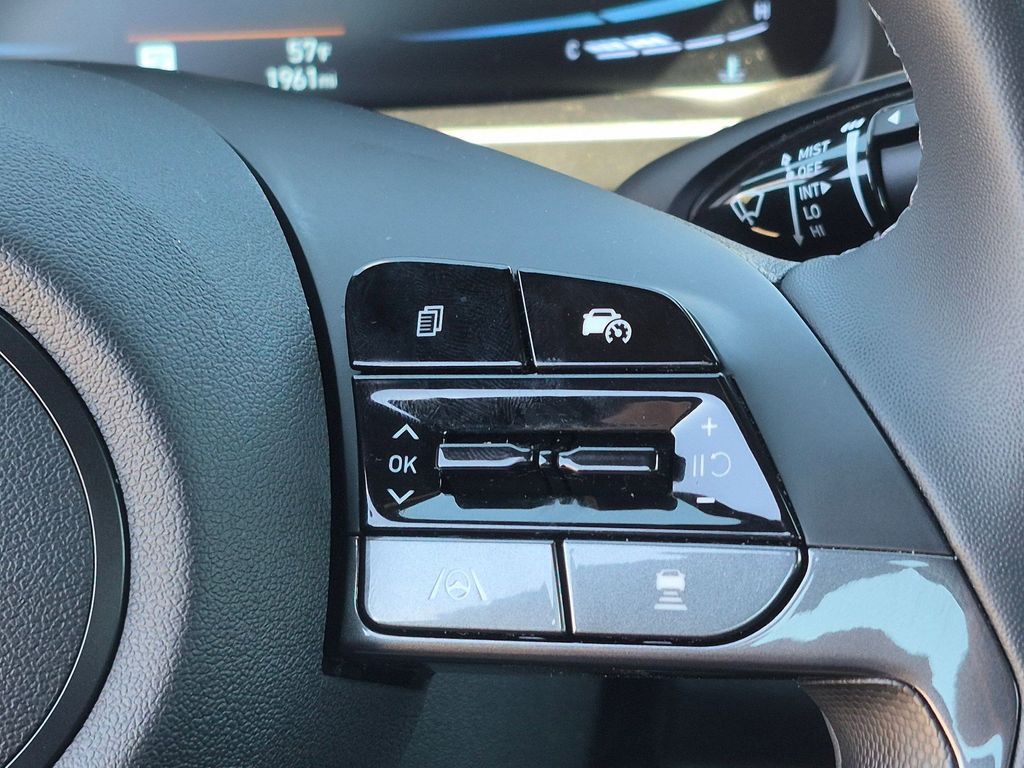 2026 Hyundai Elantra SEL - Photo 16