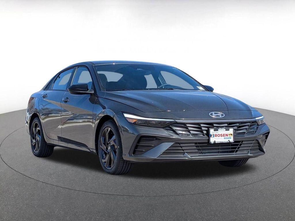 New 2026 Hyundai Elantra SEL Sport Sedan