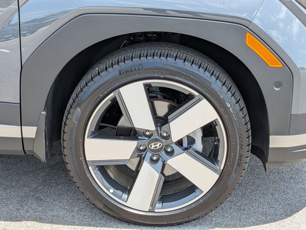2026 Hyundai Santa Fe Limited - Photo 9