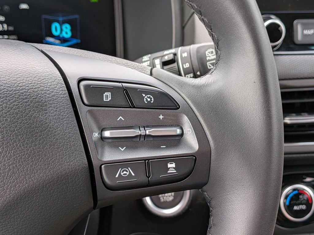 2023 Hyundai Kona Limited - Photo 17