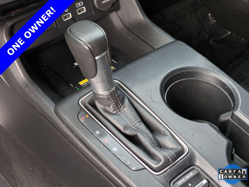 2024 Honda Civic Touring - Photo 20