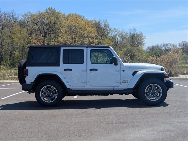 Used 2022 Jeep Wrangler Unlimited Sahara with VIN 1C4HJXEN7NW100811 for sale in Kenosha, WI