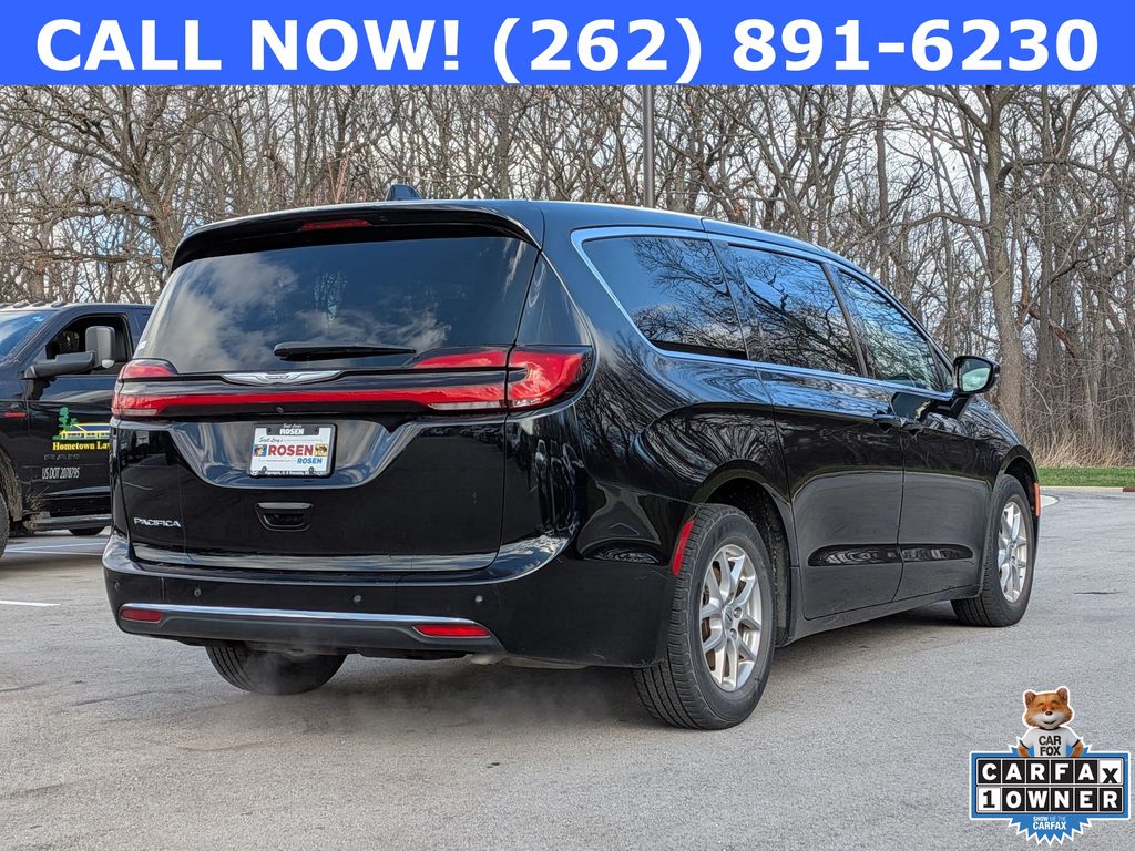 2024 Chrysler Pacifica Touring L - Photo 7