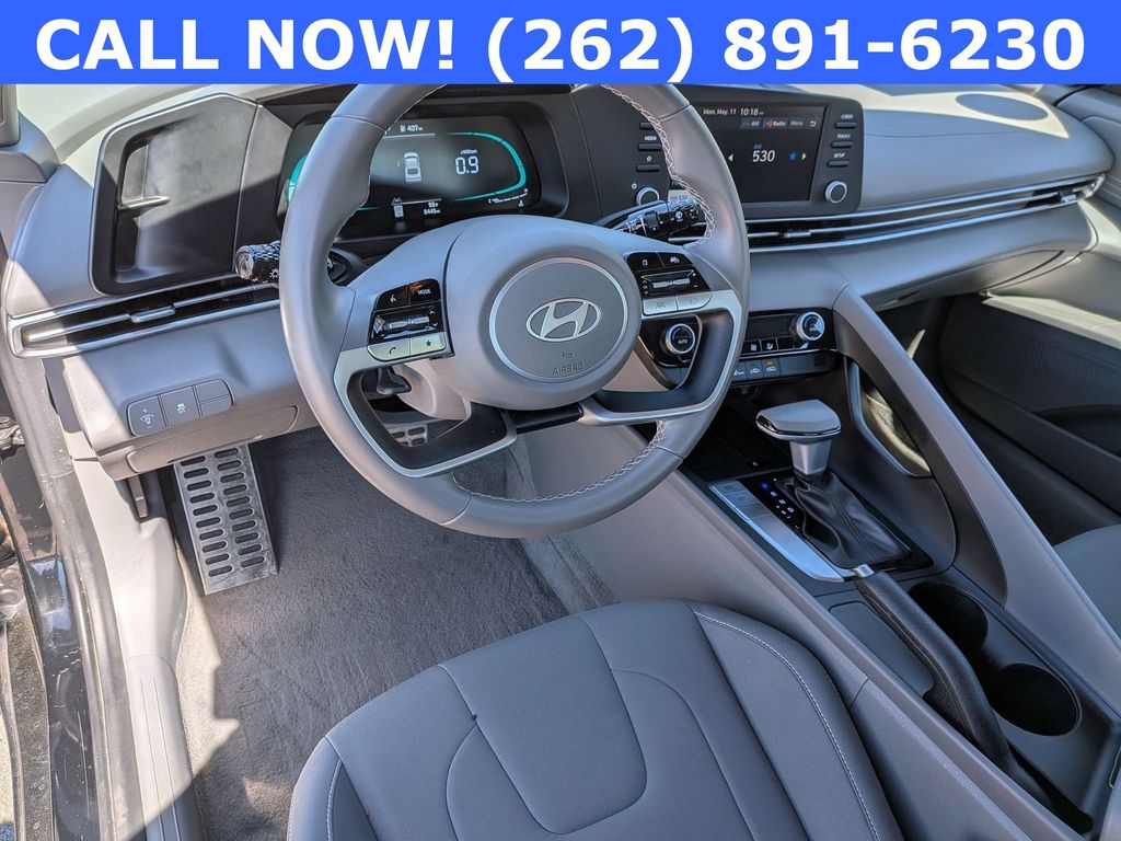 2025 Hyundai Elantra SEL - Photo 10