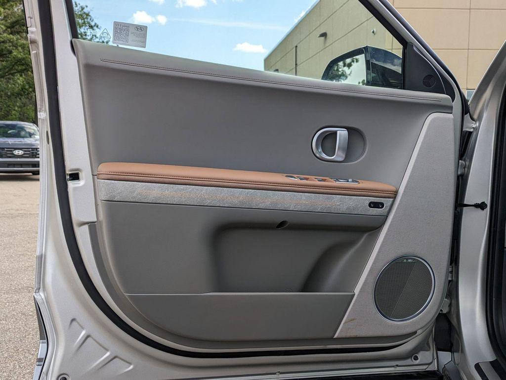 2024 Hyundai IONIQ 5 Disney100 Platinum - Photo 11