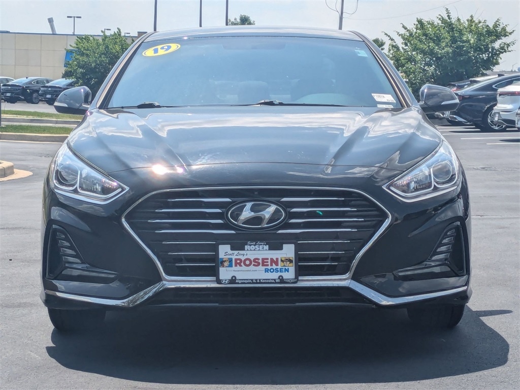 Used 2019 Hyundai Sonata Hybrid SE Sedan