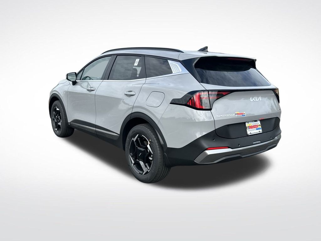 2026 Kia Sportage Hybrid EX photo 2