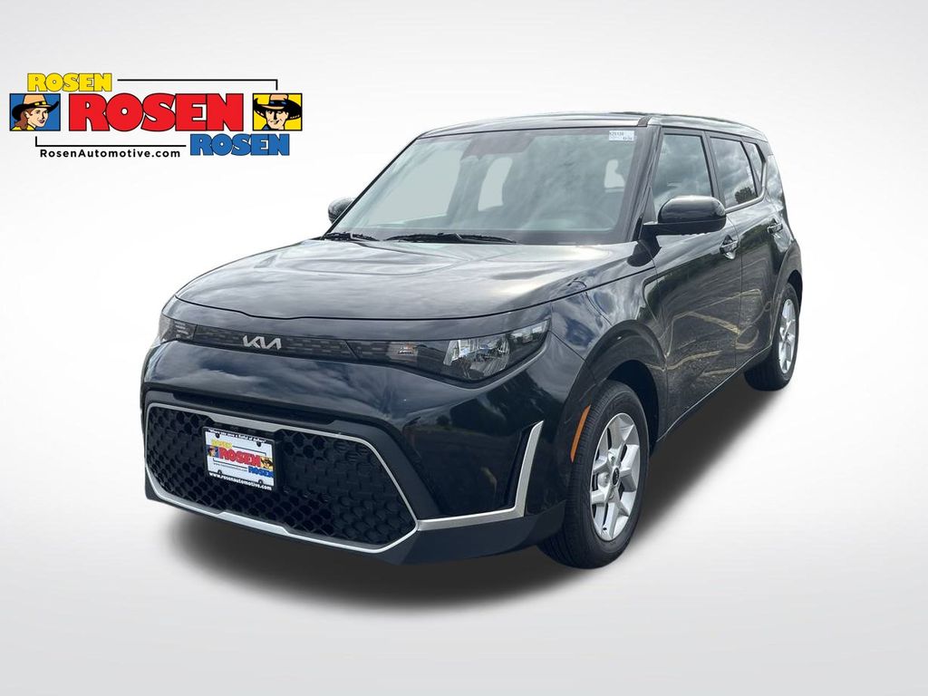 2025 Kia Soul S's photo