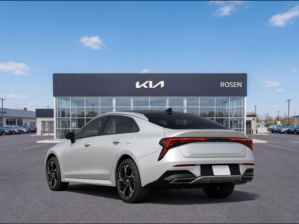 2026 Kia K5 GT-Line - Photo 7