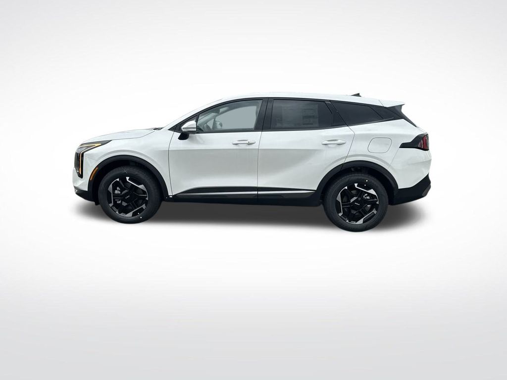 2026 Kia Sportage Hybrid S photo 2