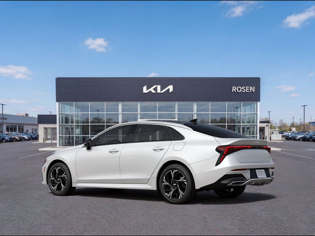 2026 Kia K5 GT-Line - Photo 6