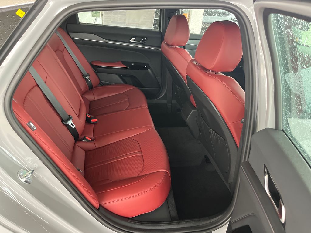 2026 Kia K5 GT-Line - Photo 17