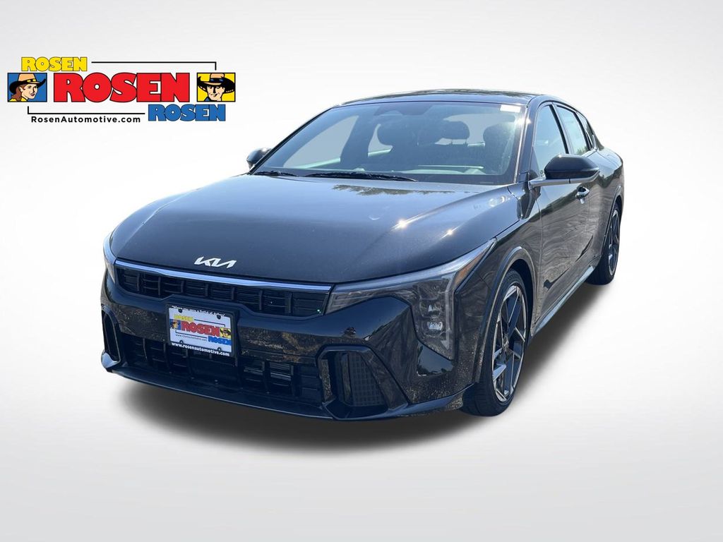 2025 Kia K4 GT-Line's photo
