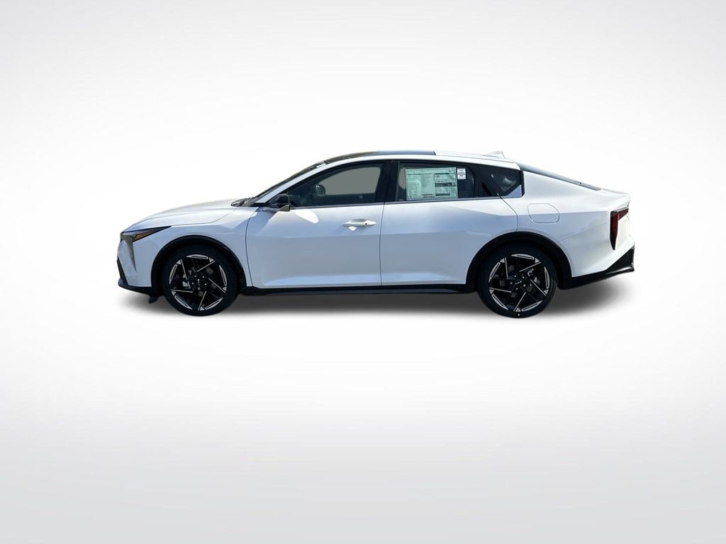 2025 Kia K4 GT-Line photo 2