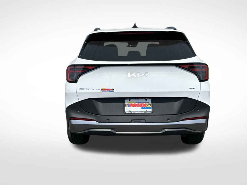 2026 Kia Sportage EX photo 4