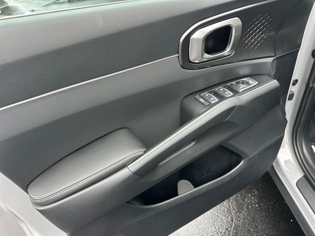 2026 Kia Sorento S - Photo 10
