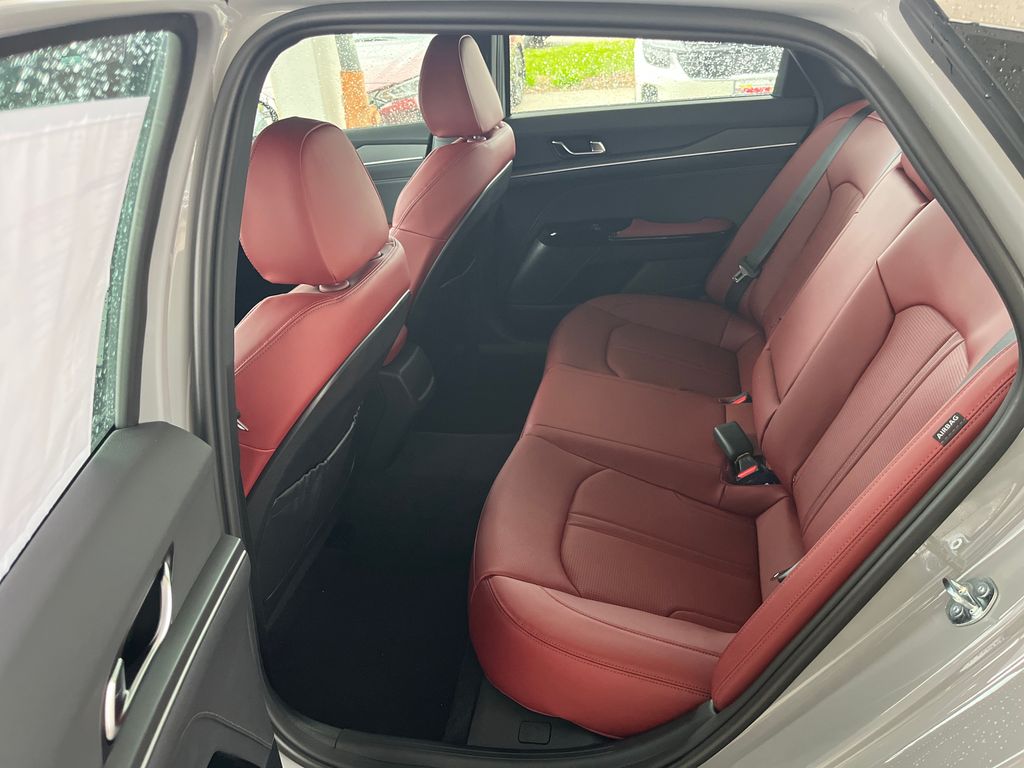 2026 Kia K5 GT-Line - Photo 15