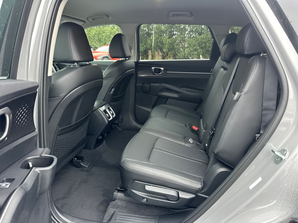 2026 Kia Sorento S - Photo 13