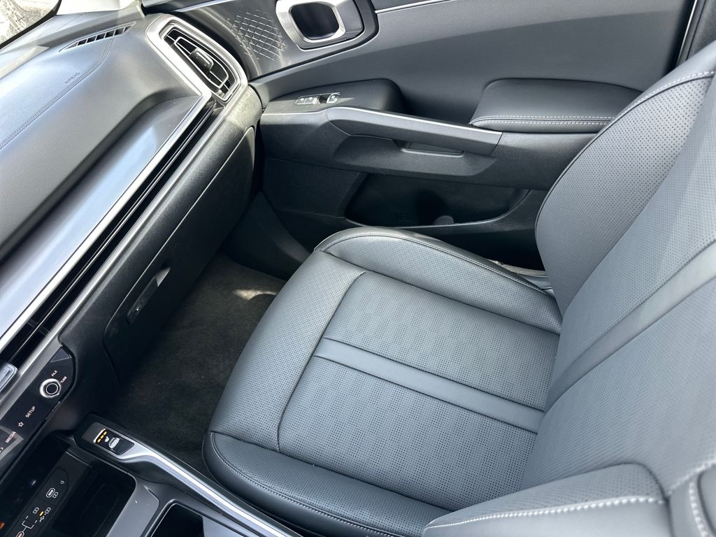 2026 Kia Sorento S - Photo 29