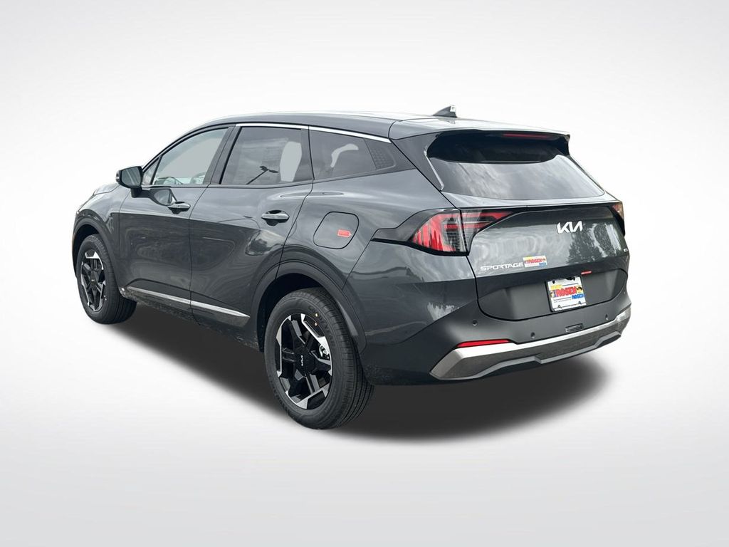 2026 Kia Sportage Hybrid S photo 3