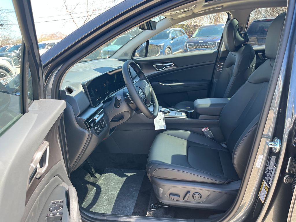 2026 Kia Sportage EX Hybrid - Photo 13