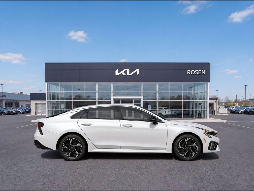 2026 Kia K5 GT-Line - Photo 13