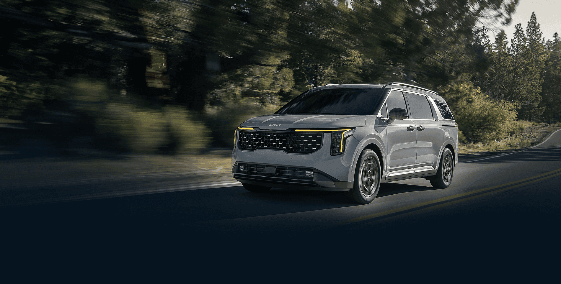 2025 Kia Carnival hybrid