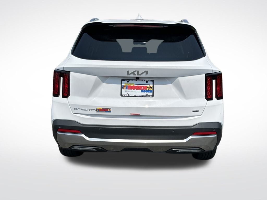 2025 Kia Sorento S photo 3
