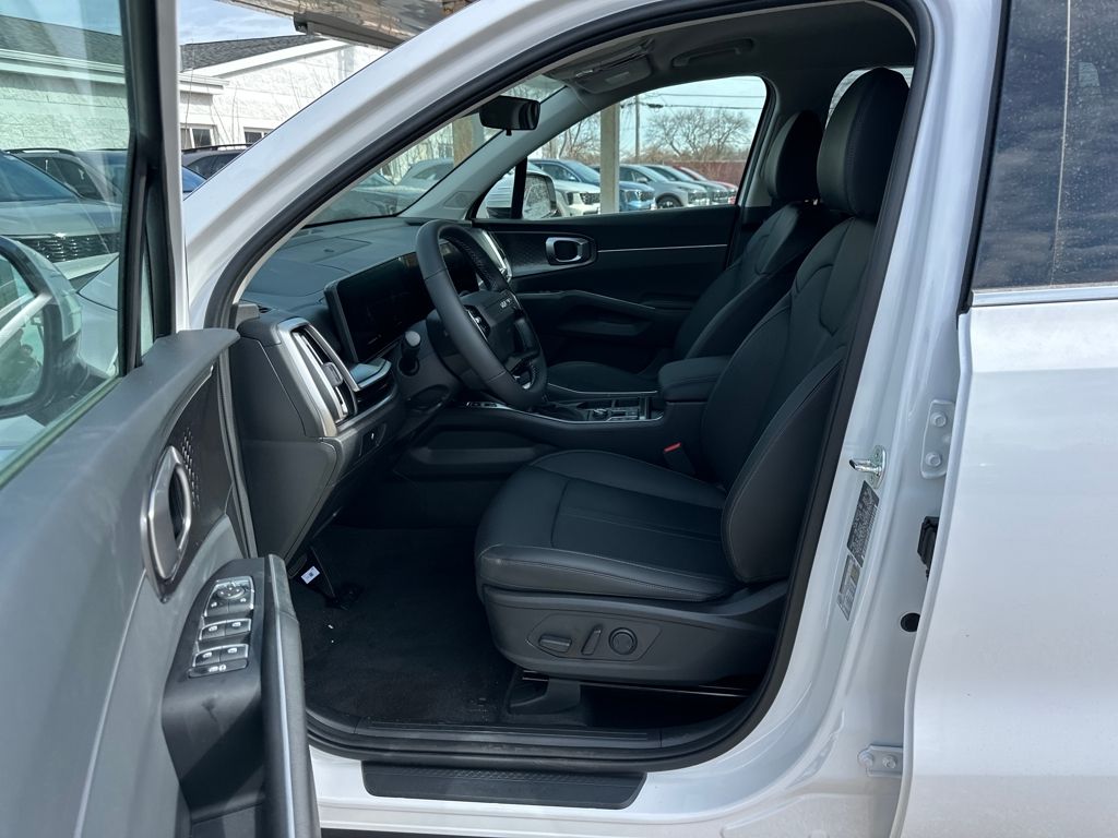 2026 Kia Sorento S - Photo 9