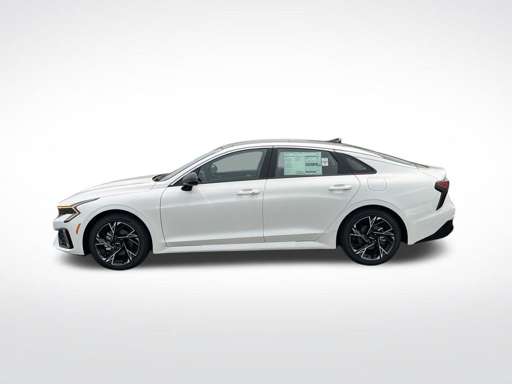 2025 Kia K5 GT-Line photo 2