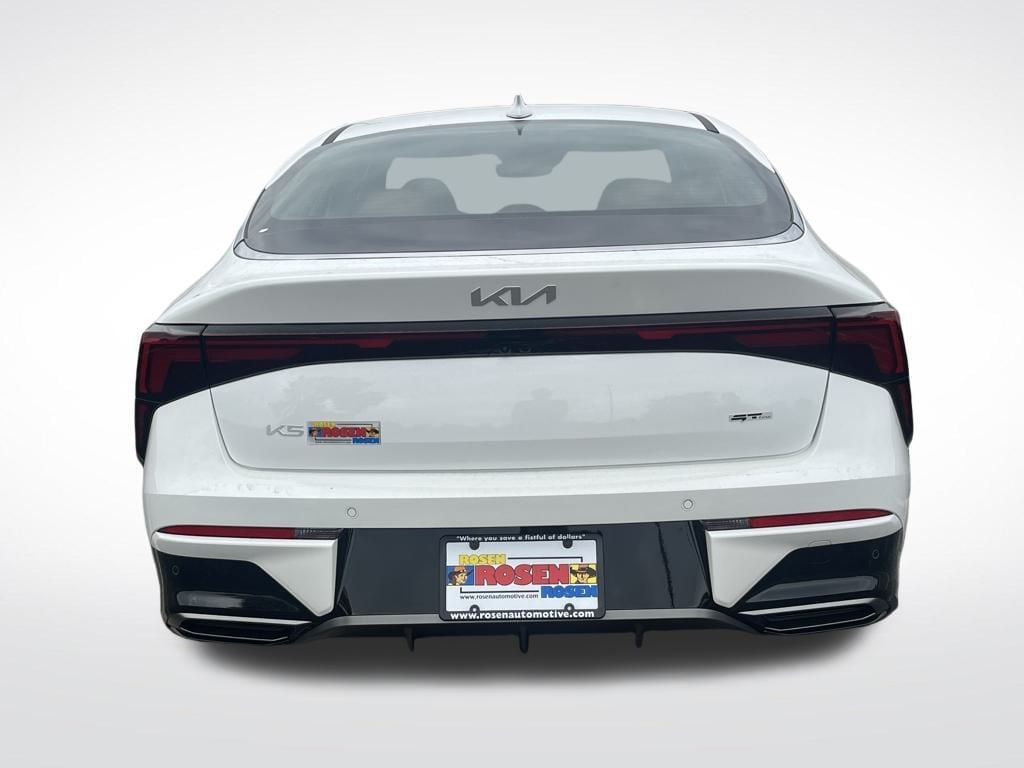 2026 Kia K5 GT-Line photo 4