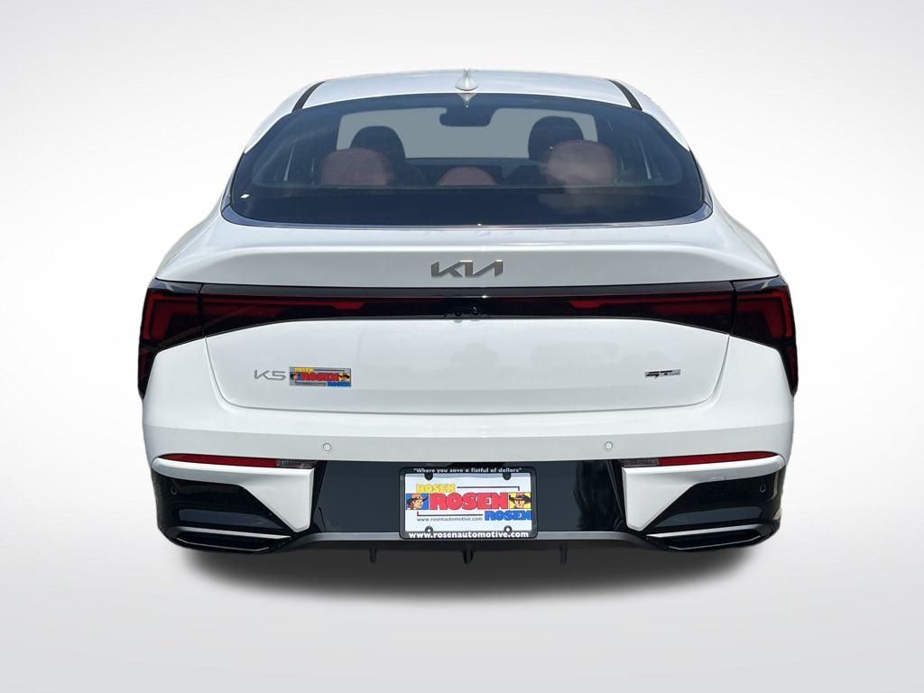 2026 Kia K5 GT-Line photo 4