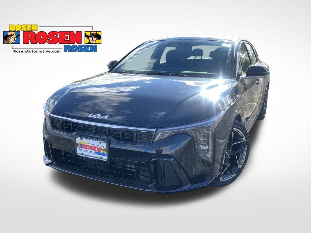 2025 Kia K4 GT-Line's photo