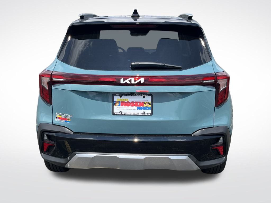2026 Kia Seltos S photo 3