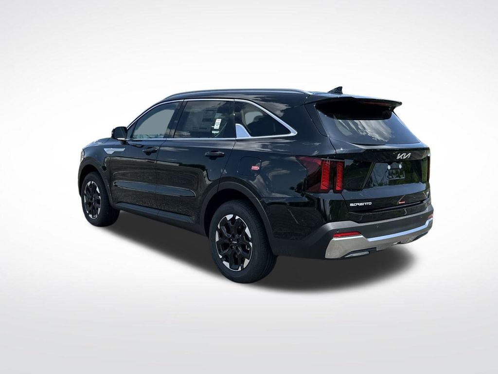2025 Kia Sorento S photo 3